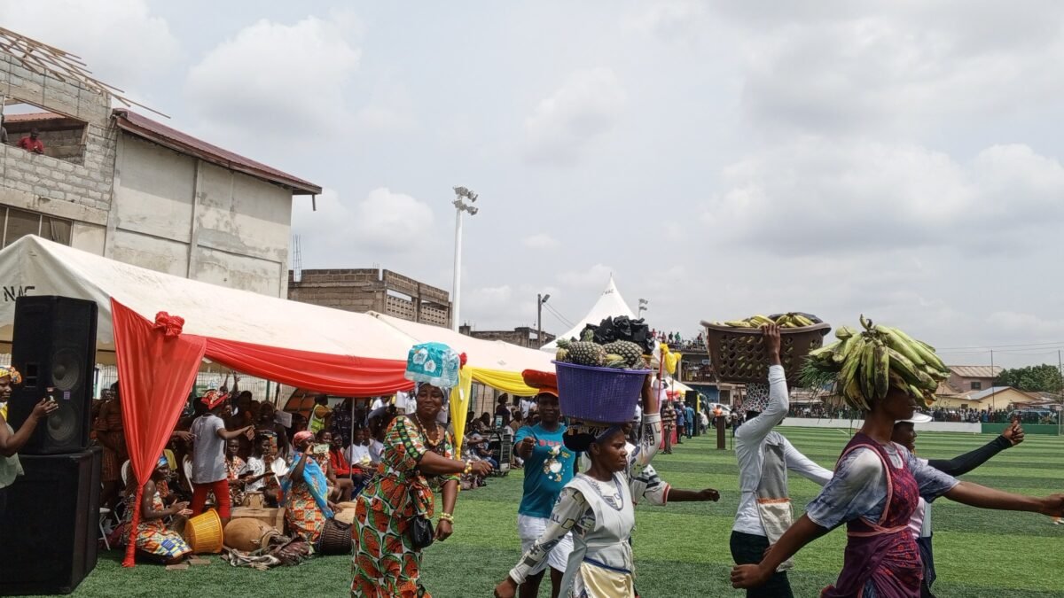 Women carrying goods at Mallam Atta market in Accra, Ghana.