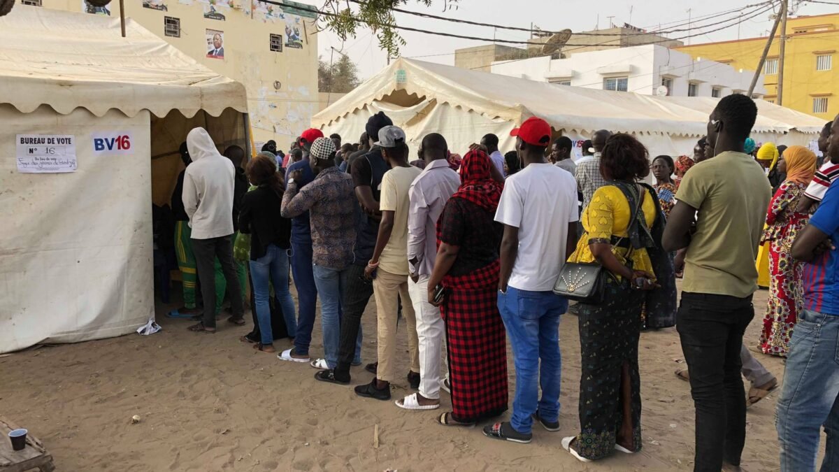 Senegalese voters queueing at a polling station.