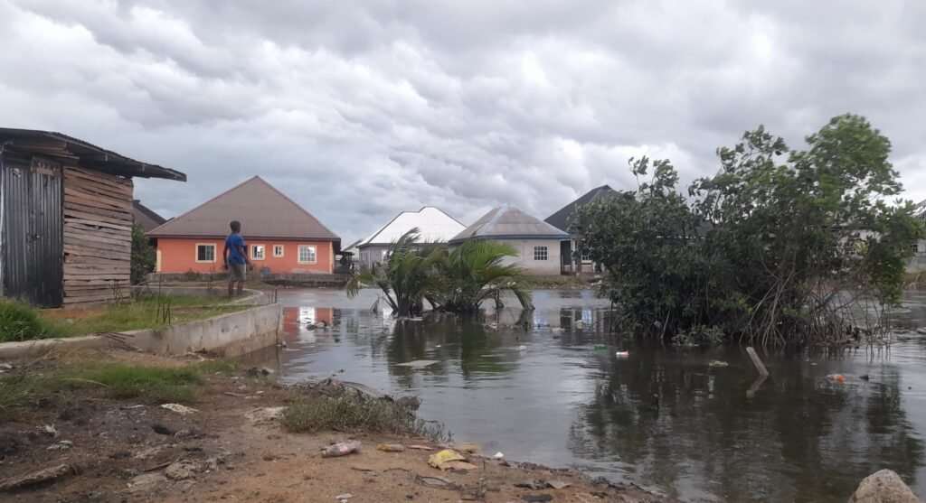 The Diobu waterfront in Port Harcourt, Rivers State, Nigeria, strewn with refuse.