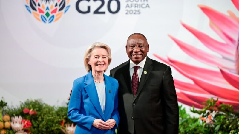 The President of the European Commission meeting African leaders.