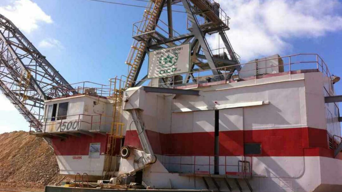 An OCP dragline excavator at the Benguerir phosphate mine, Morocco.