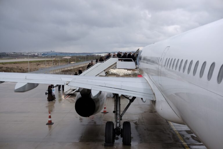 Five People Refused to Leave the Plane in Monrovia and Were Flown to Malabo Instead